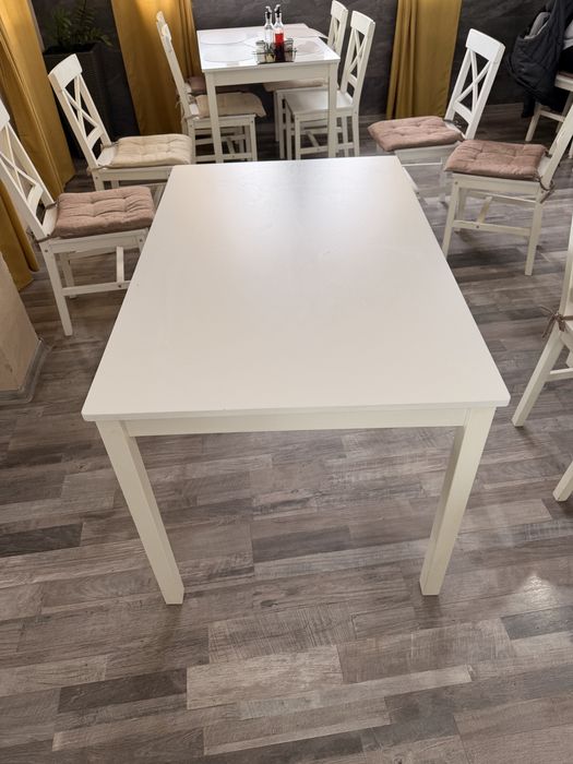 Продават се!Комлект маса със столове