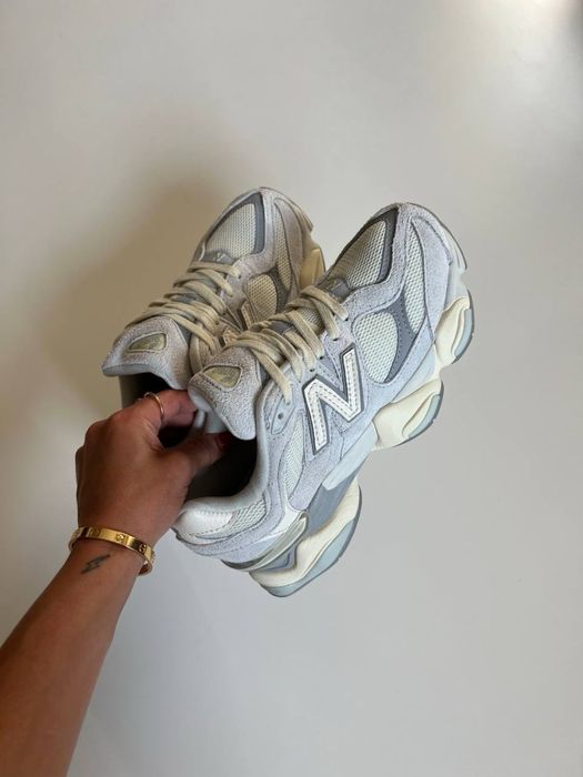 New Balance 9060 - QUARTZ GREY Отново