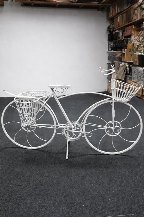 Bicicleta metalica alb