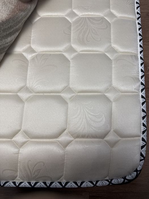 Продам матрас 160\200 стандартный