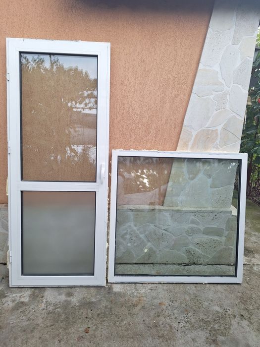 Vând ușa si geam termopan-Aluminiu