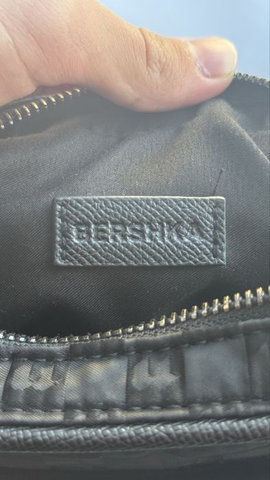Продам новую барсетку из бершки, оригинал, продаю по ненадобности.