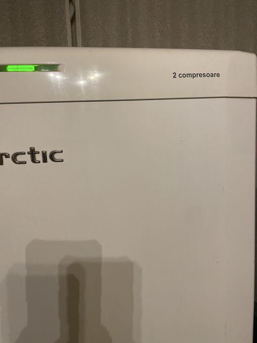 Combina frigorifica Arctic cu 2 compresoare
