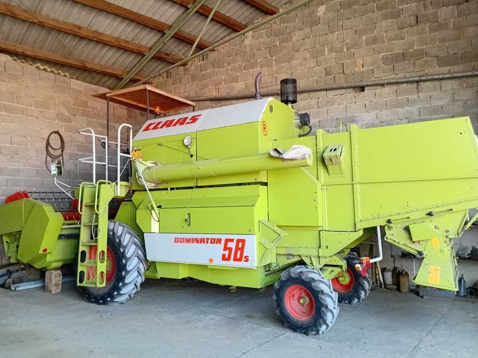 Combina Claas Dominator 58 S import Austria