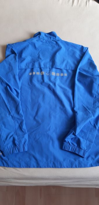 Детски якета /ветровка/ Hummel за около 13-14 години