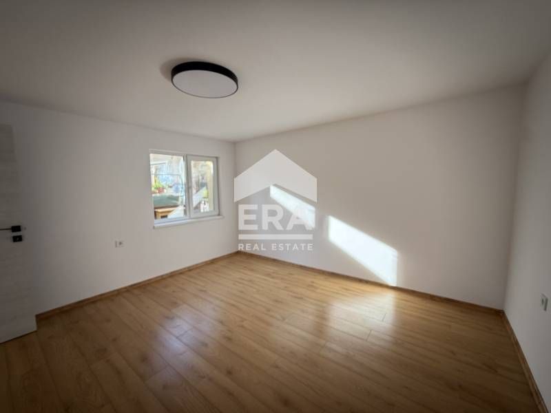 Продава се Двустаен апартамент в Варна, Виница - 61 кв.м за 1045 €/кв.м - Снимка #4