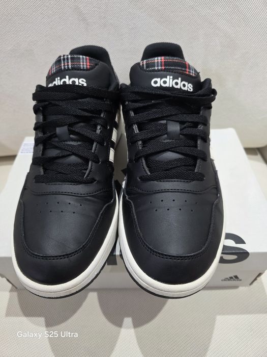 Adidași din piele nr 43