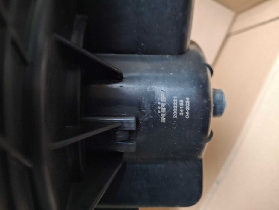 Se vine aerotermă habitaclu renault master , citroen etc , nefolosită