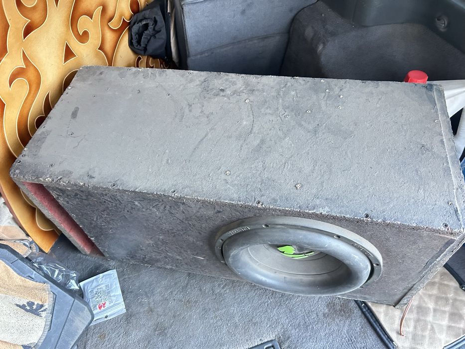 Продам сабвуфер