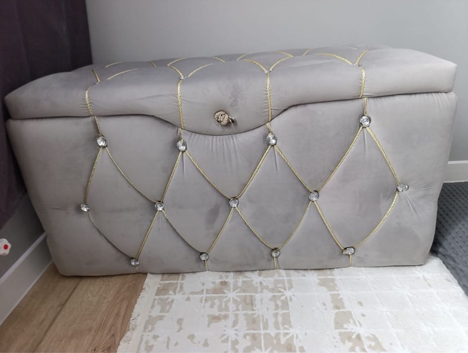 Продаю серый сундук!