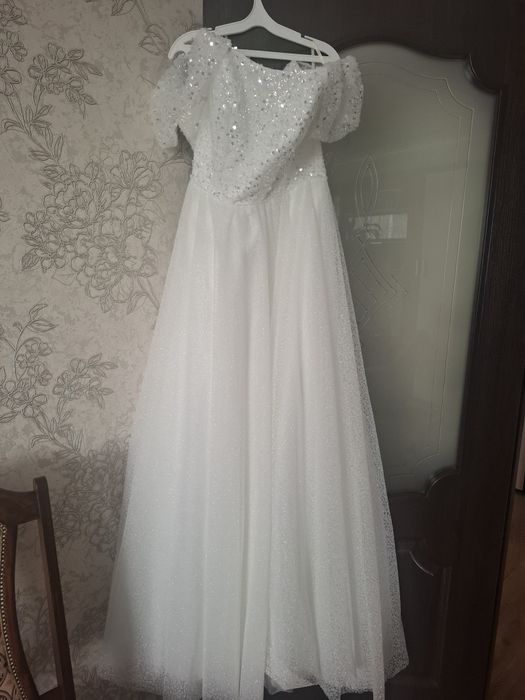 Платье свадебное белое