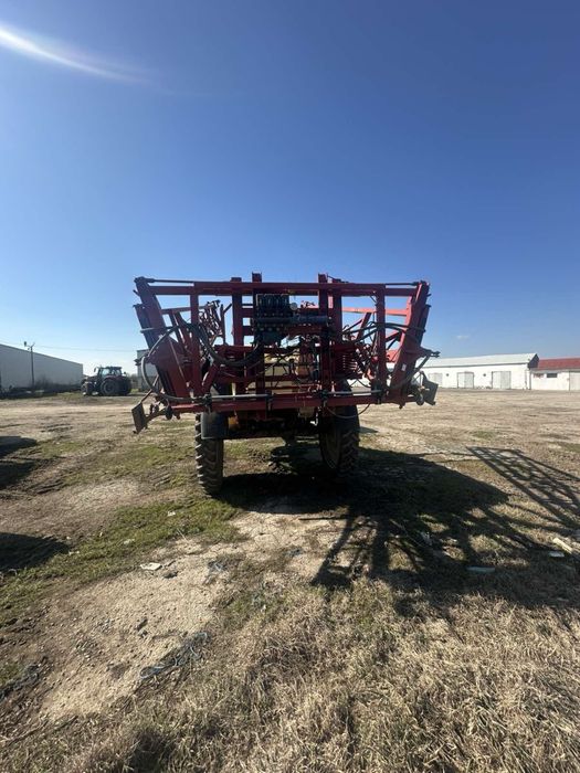 Прикачна пръскачка Hardi Navigator 3000 2011г.