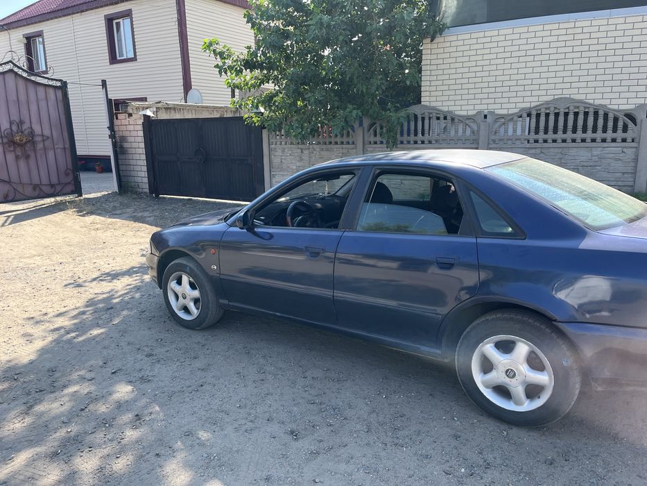Audi А4 B5 1995 года