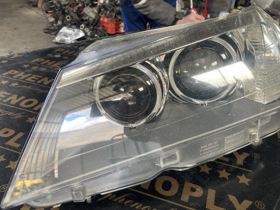 Bmw X3 F25 2013 година xenon Ляв Фар