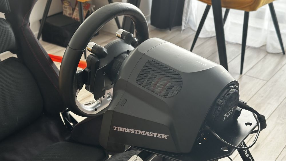 Thrustmaster T-GT II + T-LCM
