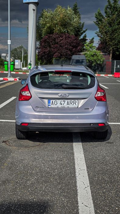 FORD Focus 2011 — imagine 5
