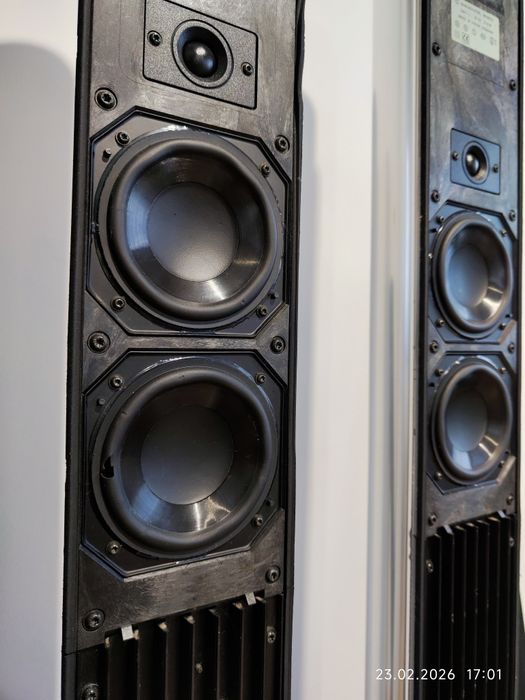 Boxe Bang & olufsen Beolab 8000. Made in Denmark