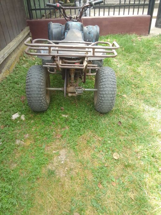 Vând sau schimb atv