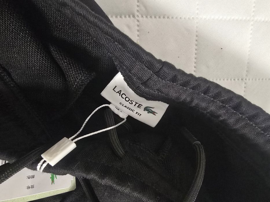 Pantaloni trening Lacoste