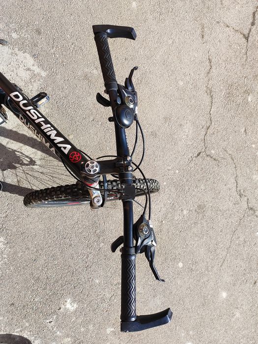 Велосипед фирмы DUSHIMA