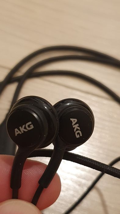 Casti AKG by Samsung USB-C microfon sunet premium 10/10 Fan Curier OLX EasyBox Posta