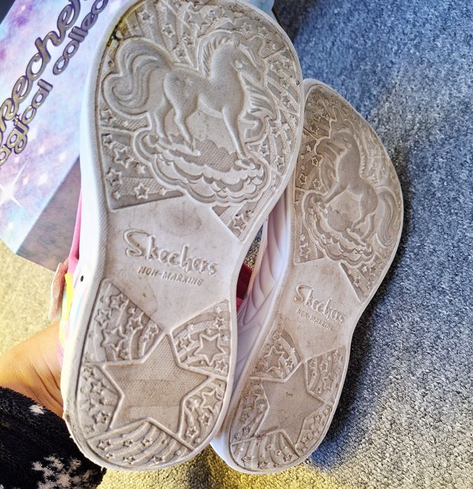 Sandale skechers marimea 31