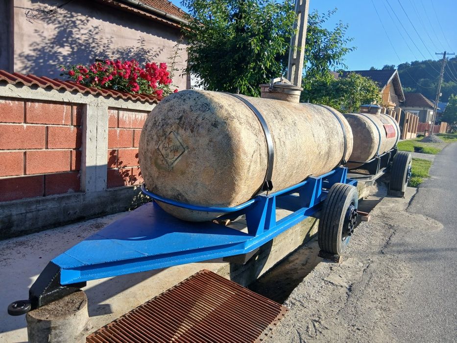 Cisternă din fibră ,3000l.