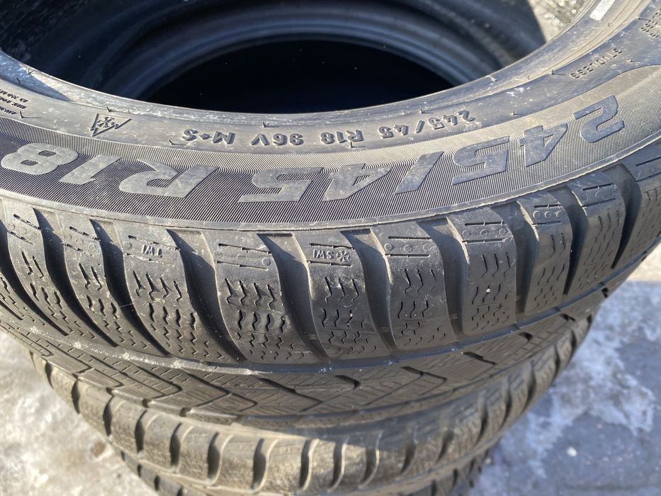 Шины 245/45/18 бу пирелли