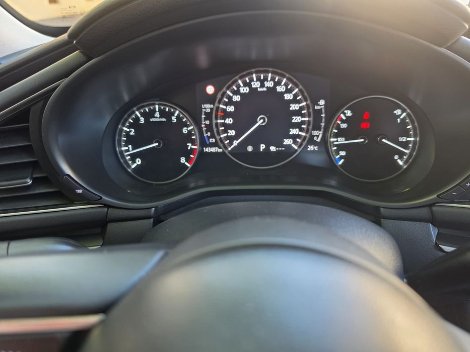 Proprietar vând Mazda 3 2.0 skyactiv-g