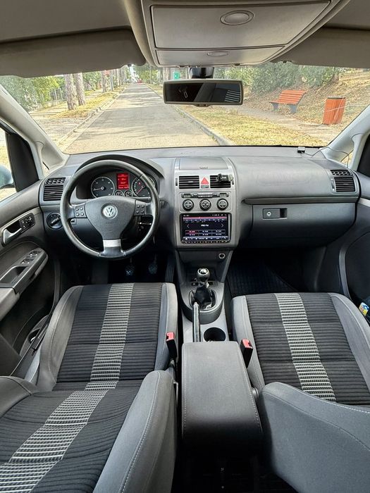 Vând vw touran united