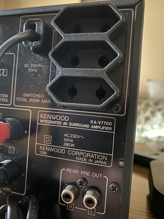 Surround Amplifier Kenwood KA-V7700 10 Din 10