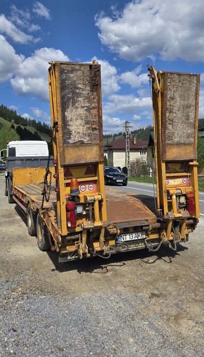 Vând ansamblu Cap tractor cu trailer