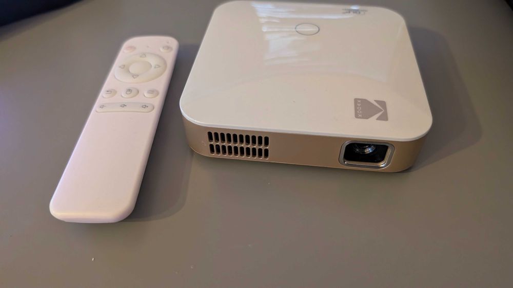 Videoproiector Kodak Luma 350 – DLP, HD, portabil, premium