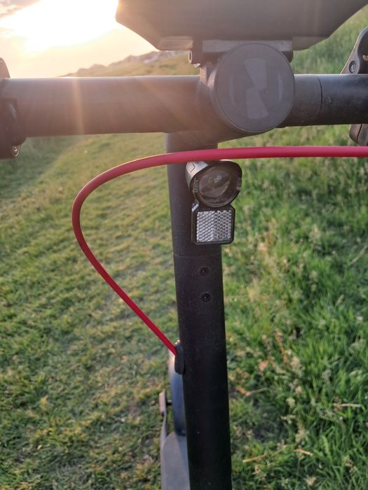 Trontinetà navee v25i pro