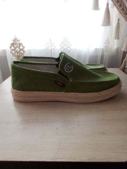 Erkaklar oyoq kiyimi