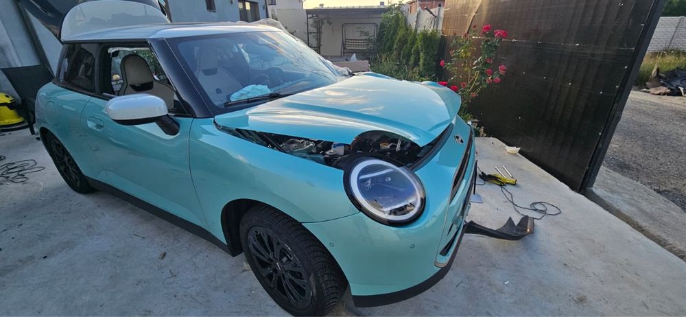 Mini Cooper E 2025 avariat