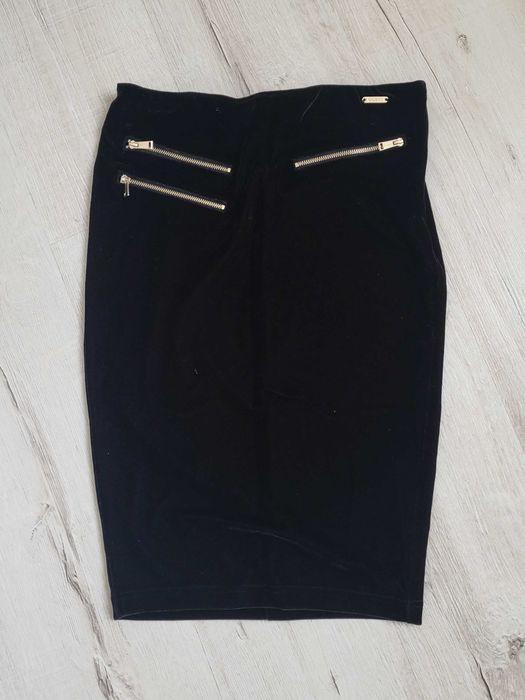 Черна пола Guess