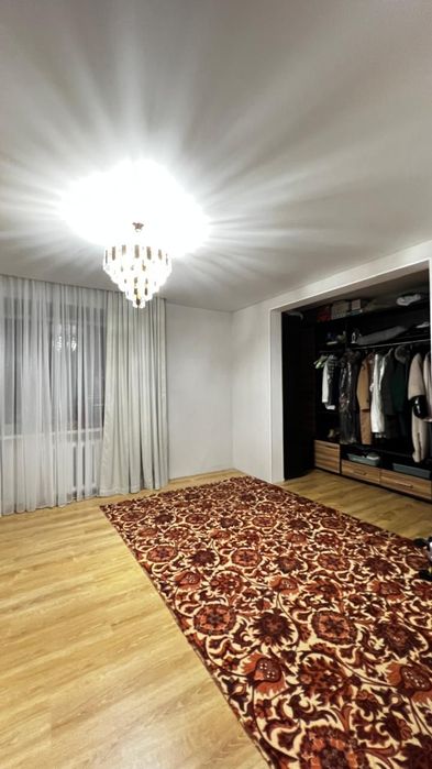 Үш бөлмелі үи сатылады