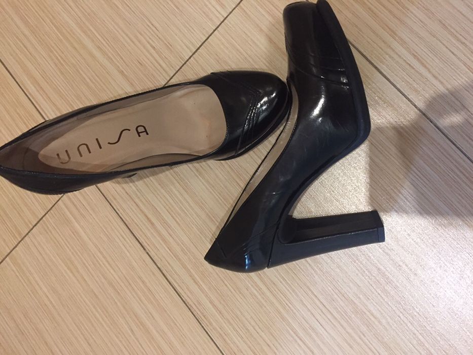 Дамски обувки токчета различни модели 38 номер