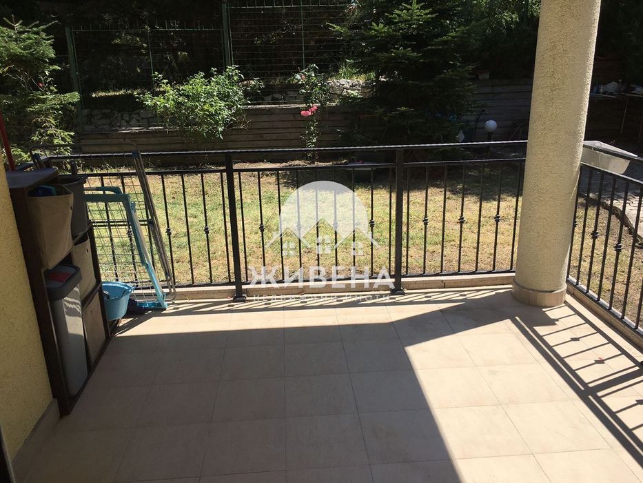 Четиристаен апартамент под наем с паркомясто, м-т Евксиноград