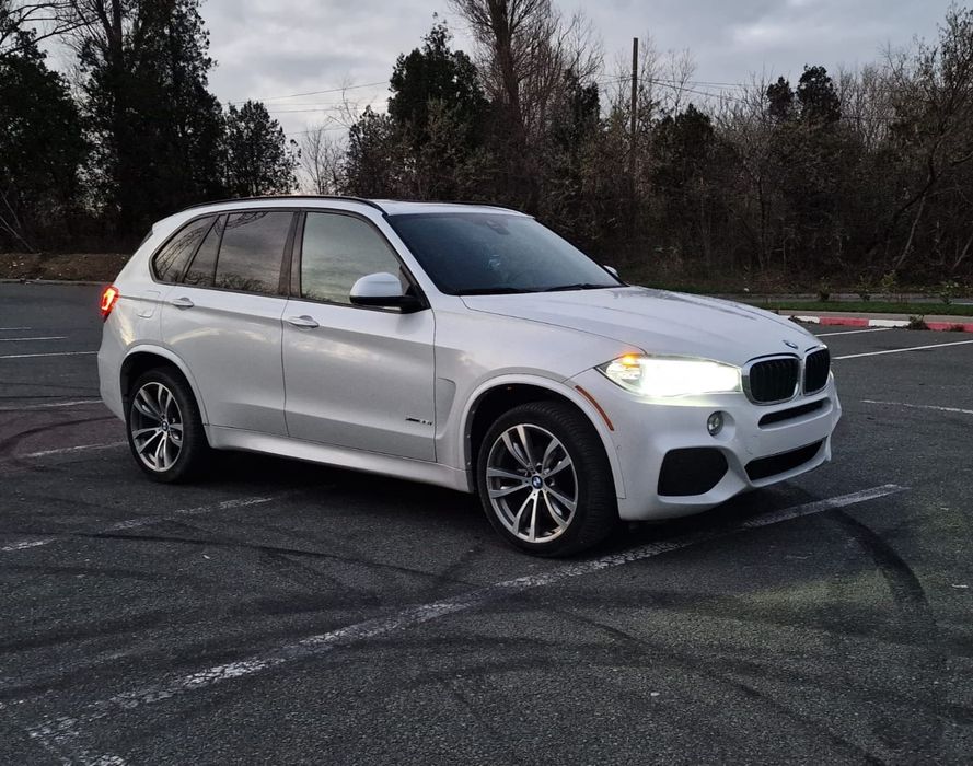 Vând urgent  BMW X5 F15  model SUA