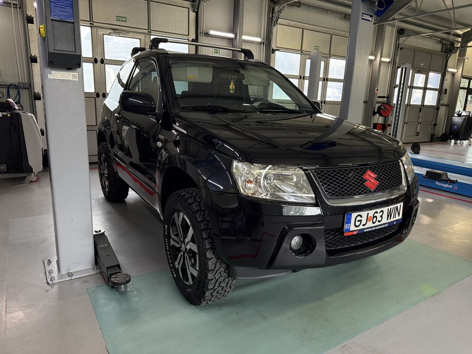 Suzuki grand vitara 4x4reductor, 1,9 ddis130cp , pregatit offroad