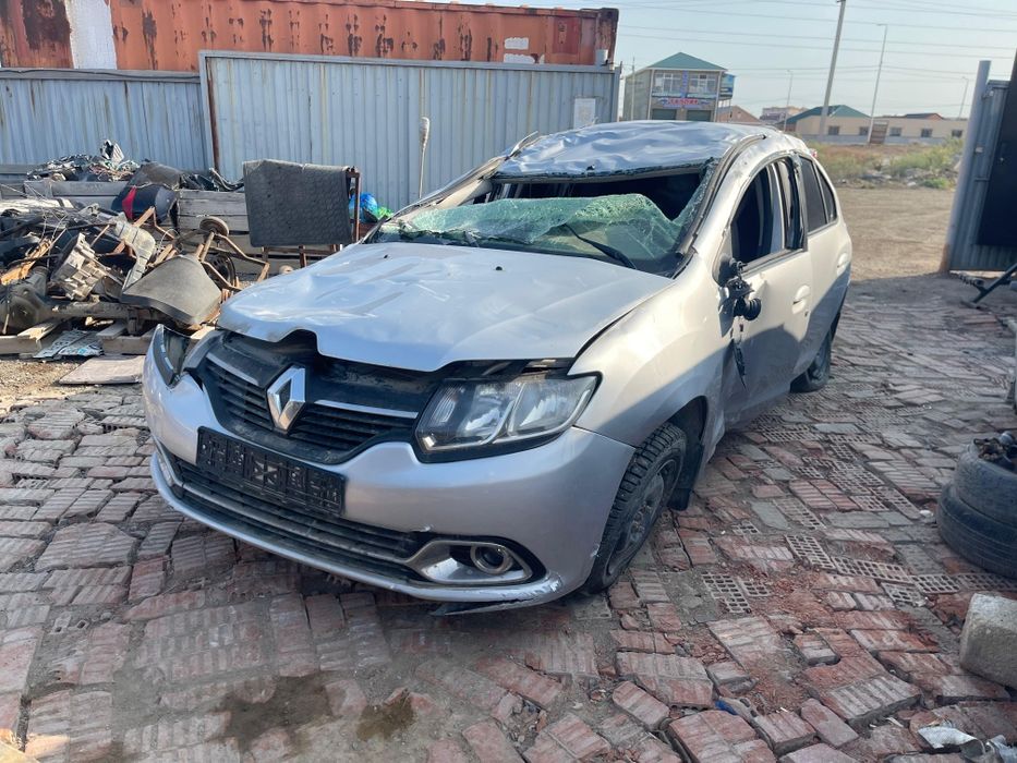 Авто на разбор Рено Логан Год: 2015 обьем: 1.6 Робот