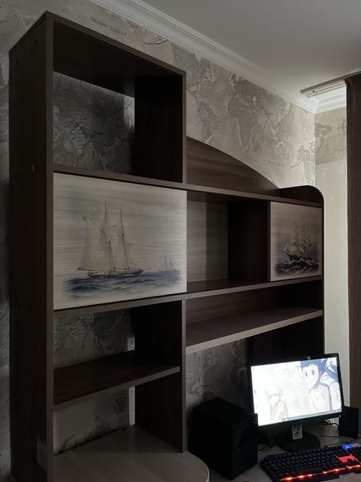 Продается , компьютерный стол и с компьютером