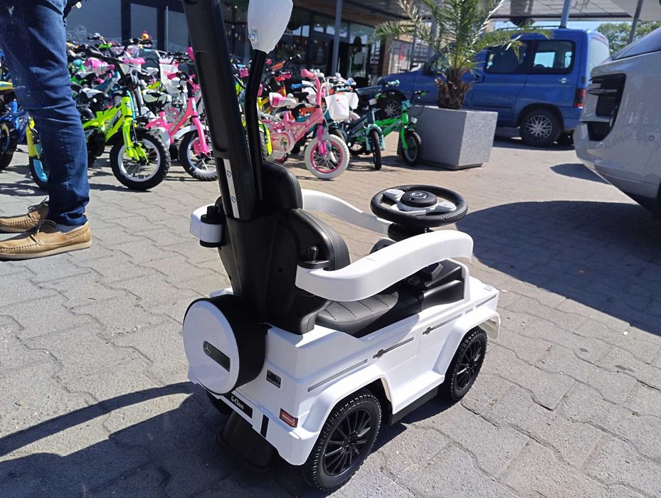 MERCEDES Кола за яздене с дръжка и сенник Mercedes-benz G350d бял