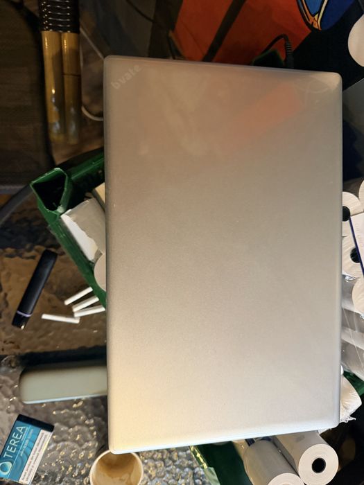 Vand  laptop vbate 5 impecabil !