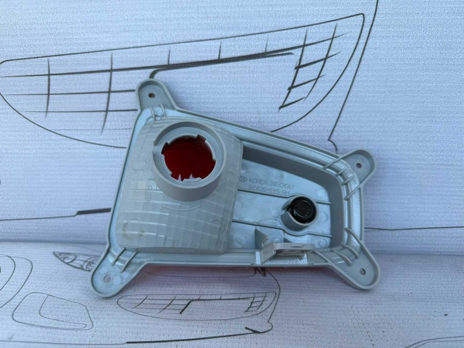 Lampă Ceață Bara Spate Dreapta Kia Picanto 2 2014 / 2011-2017 / Cod OEM 924061Y5 (5C2)