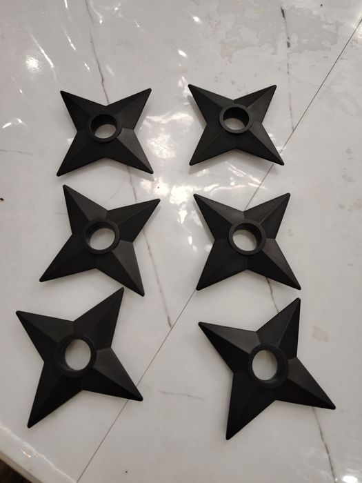 Сюрекены пластиковые 200 за штуку