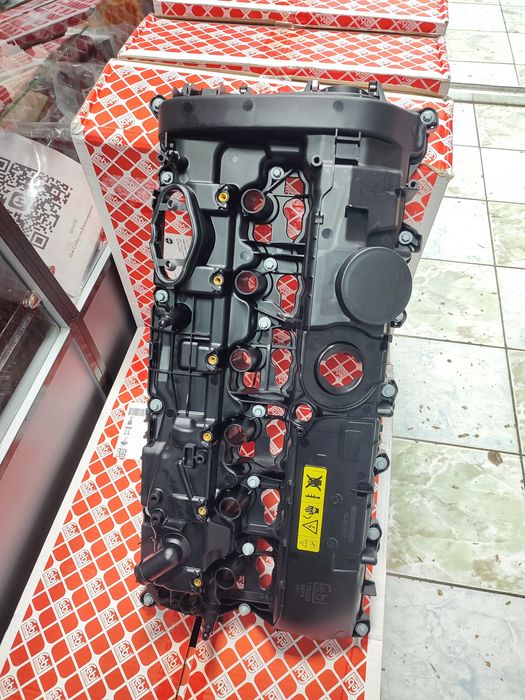 Крышка клапаная B58 X5 G30