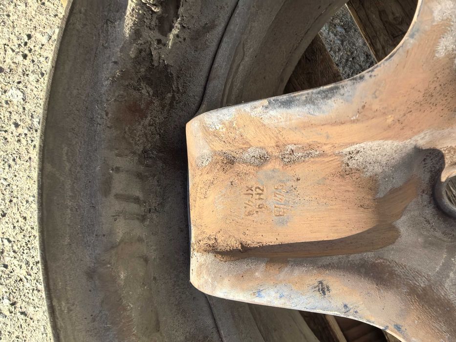 16 цола 5 х 108 мм Форд / Волво - 6,5 Инча / ЕТ 47,5 - МОЖЕ на бройка